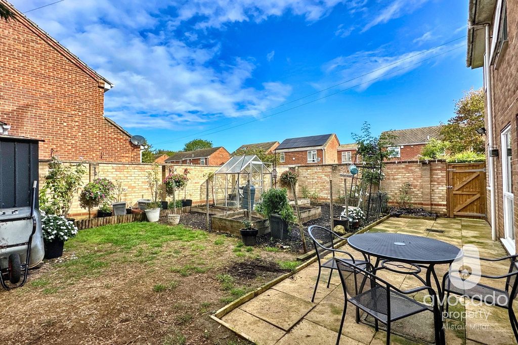 Property photo 3 of 18 4516146