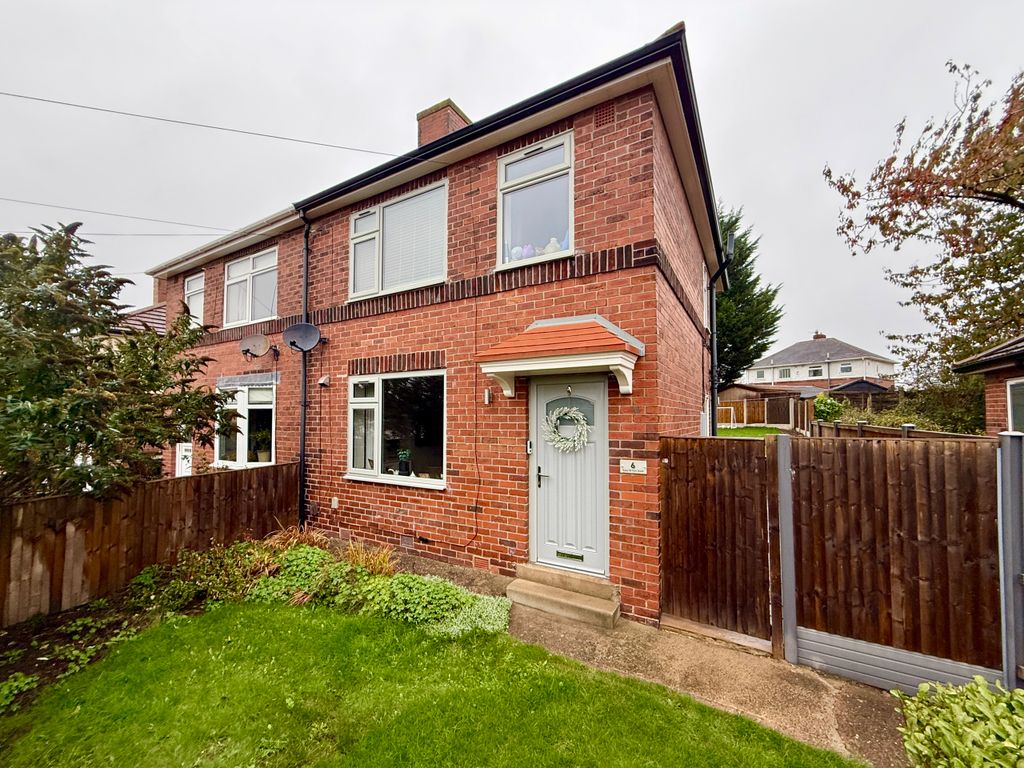 Property photo 1 of 14 External