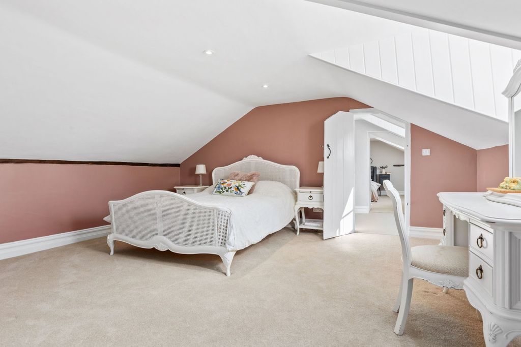 Additional image 25 of 8 bed detached house for saleLondon Road, Hitchin SG4