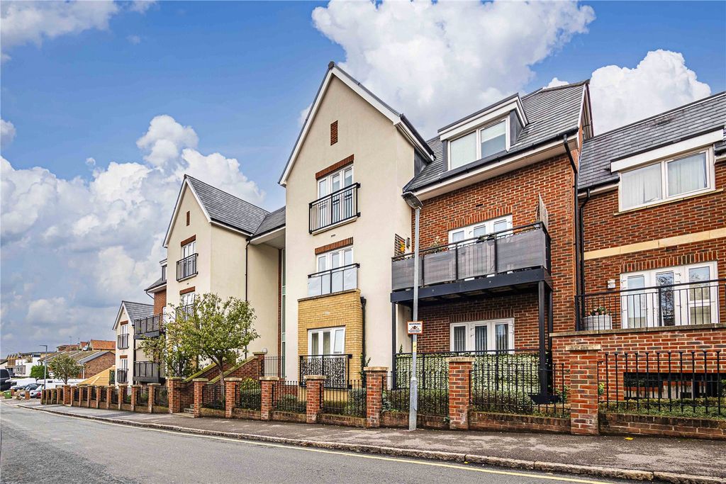 Property photo 2 of 15 Picture No. 20