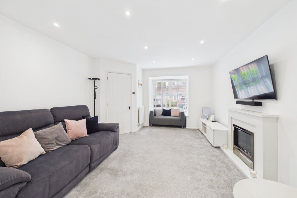 Property photo 2 of 11 Picture No. 02