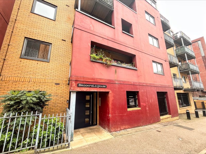 Property photo 3 of 10 Photo 1