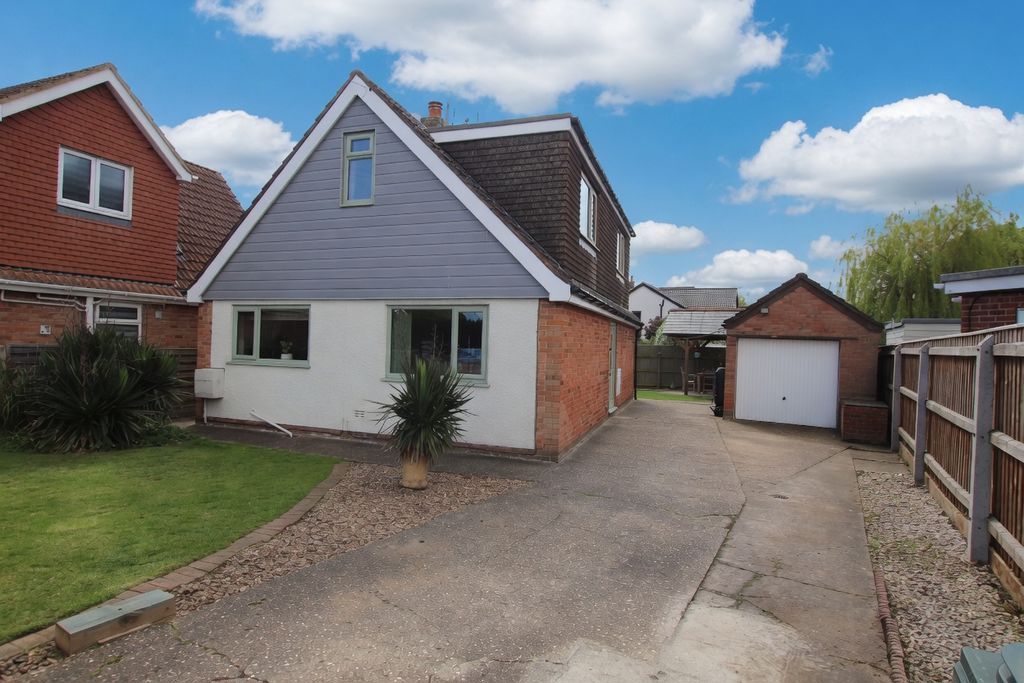 Property photo 1 of 14 Front