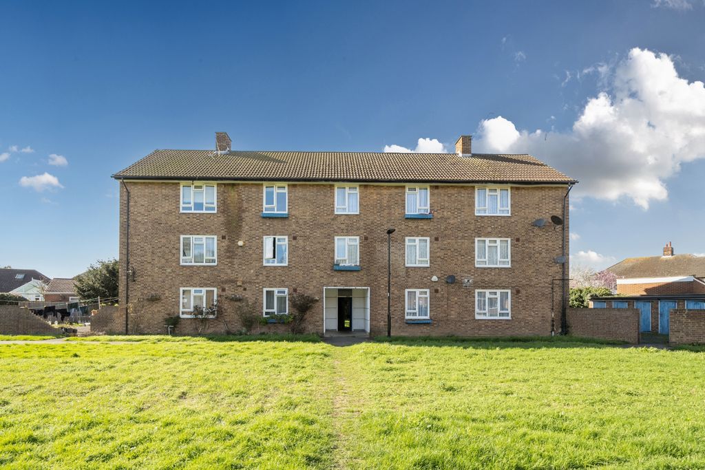 Property photo 1 of 20 Photo 15