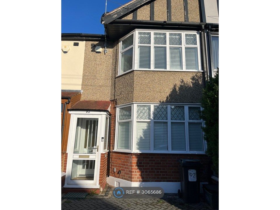 Property photo 2 of 32