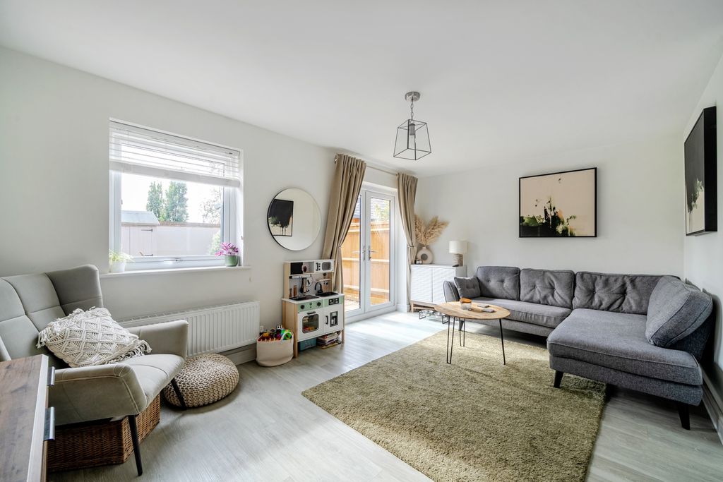 Property photo 2 of 17 1361370-11-68Dd212E1Cf5A