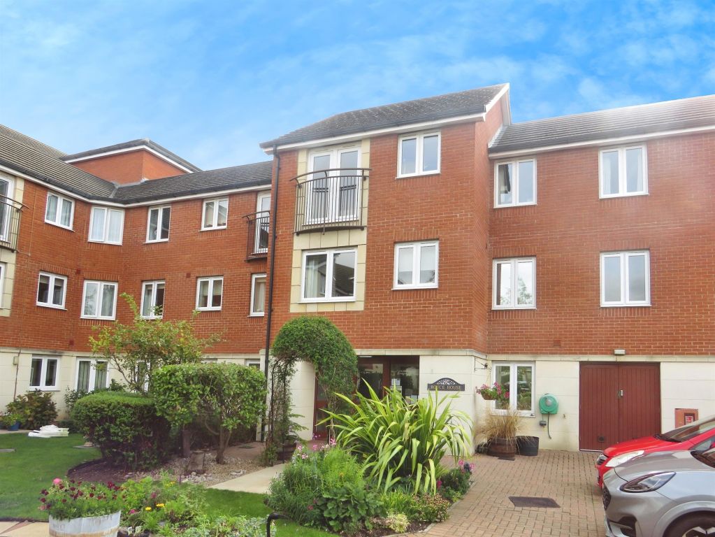 Property photo 1 of 8