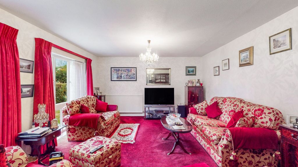 Property photo 2 of 16 4444243