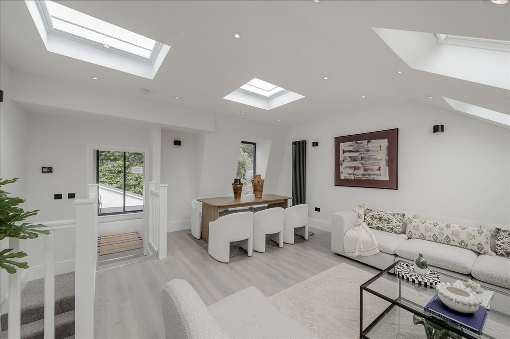 Property photo 1 of 15 Main Picture