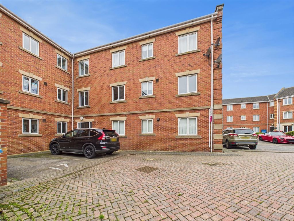 Property photo 1 of 11 Cam05193G0-Pr0056-Still011.Jpg