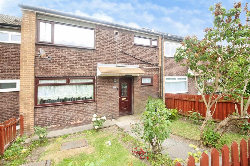 Property photo 1 of 11 External