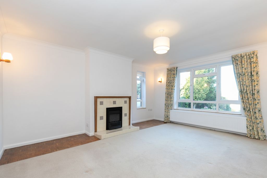 Property photo 2 of 8 177859