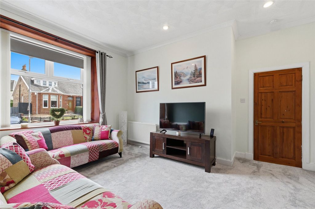 Property photo 2 of 31 Picture No. 33
