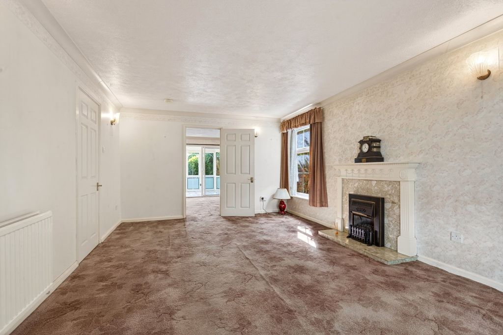 Property photo 3 of 22