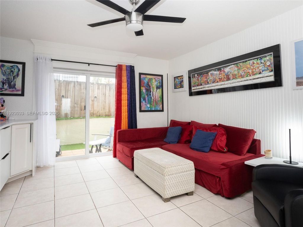 Property photo 3 of 35 <Alttext/>