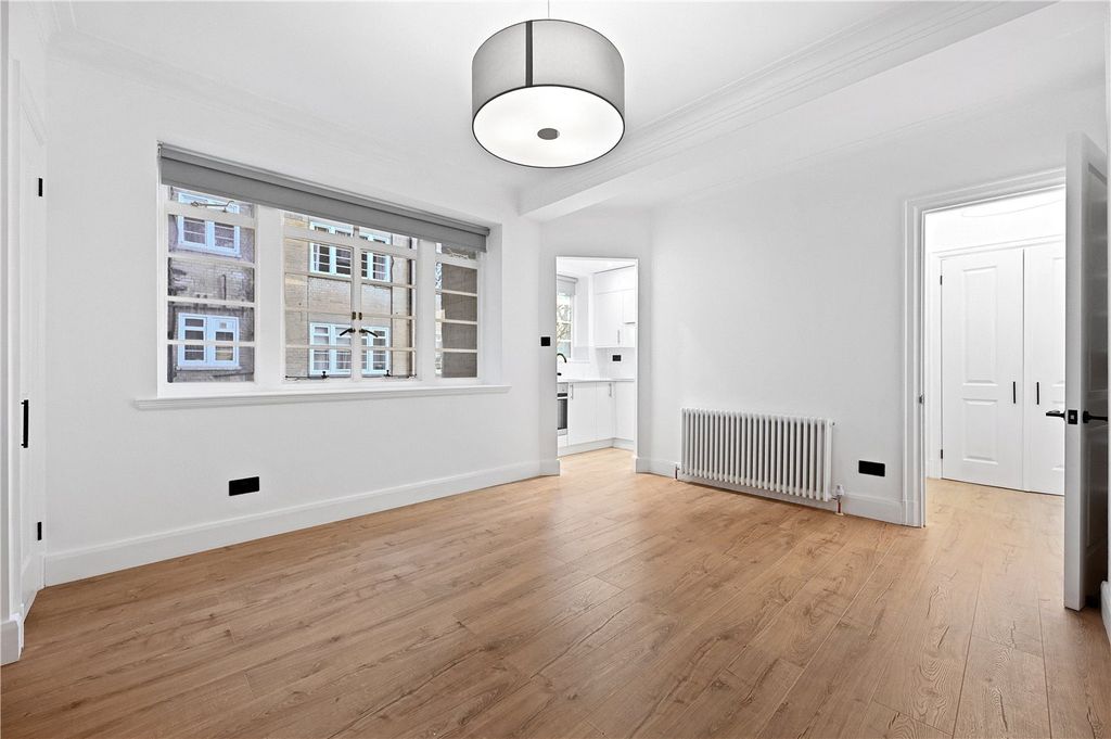 Property photo 2 of 7 Picture No. 11