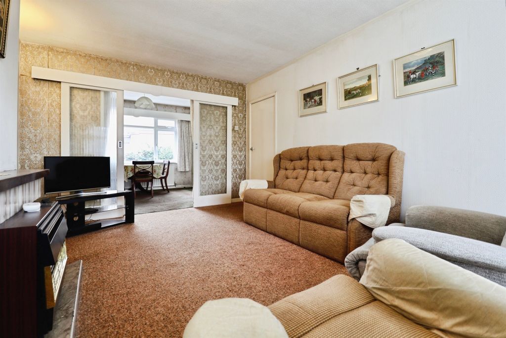 Property photo 3 of 17