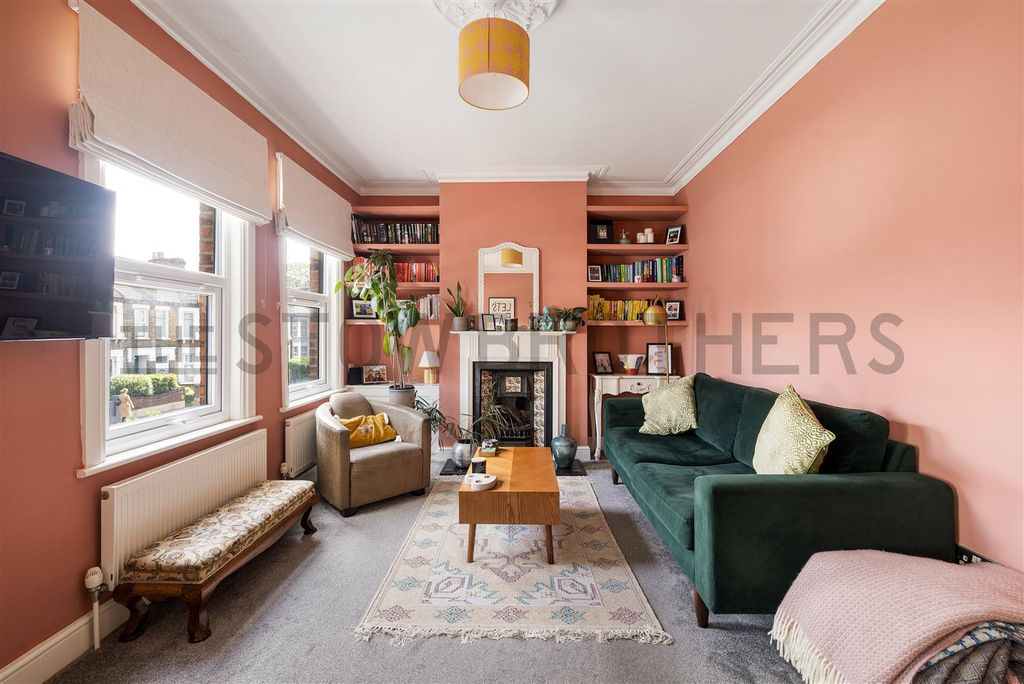 Property photo 1 of 27