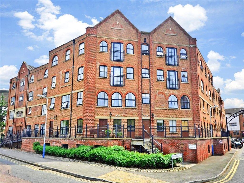 Property photo 1 of 10 Front