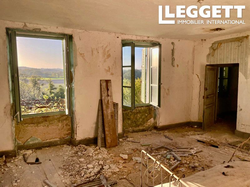 Property photo 3 of 10