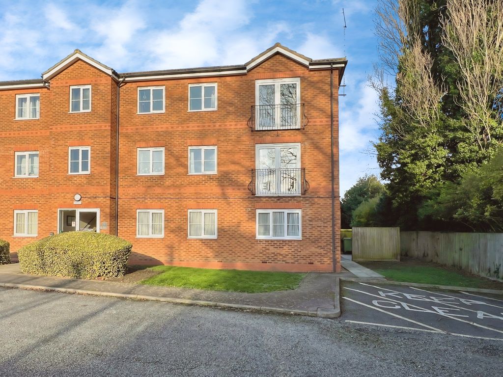 Property photo 1 of 8