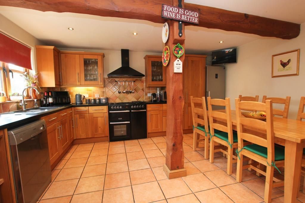 Property photo 3 of 20 Kit1.Jpg