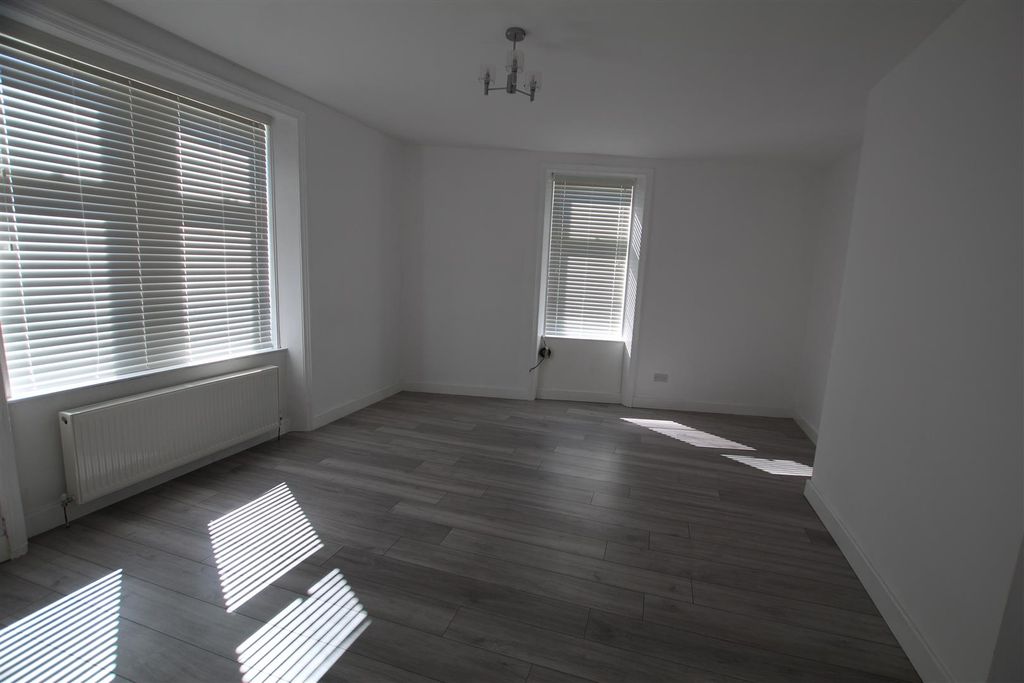 Property photo 2 of 7 Img_5836.Jpg