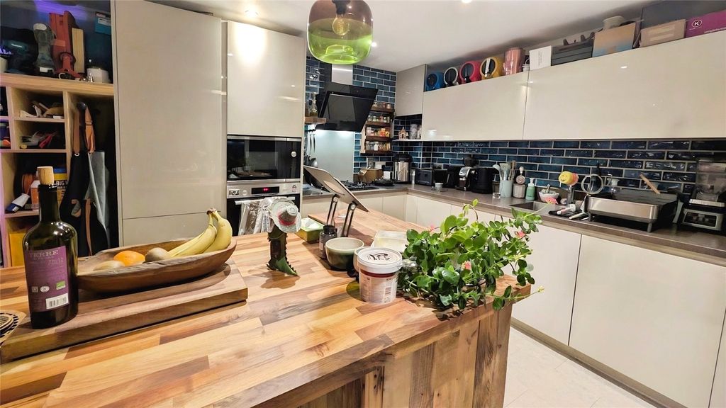 Property photo 3 of 13 Picture No. 04