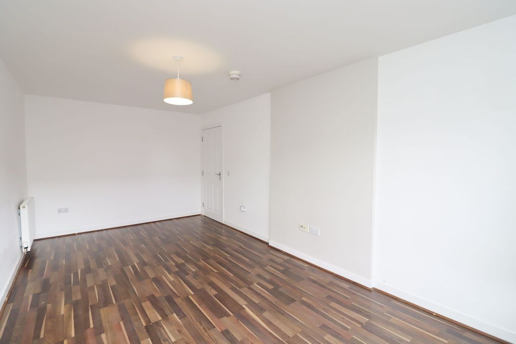 Property photo 3 of 13 Photo 11