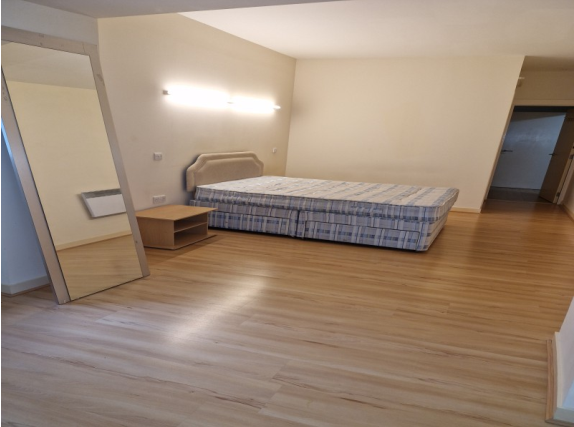 Property photo 2 of 8 Property Photo