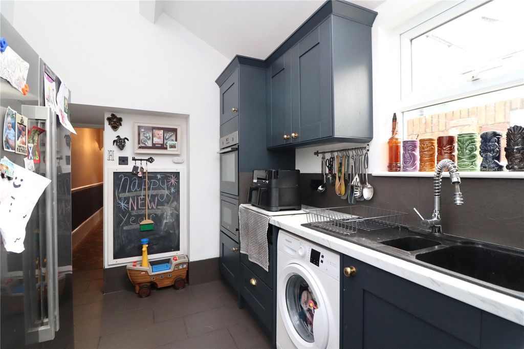 Property photo 3 of 15 Picture No. 11