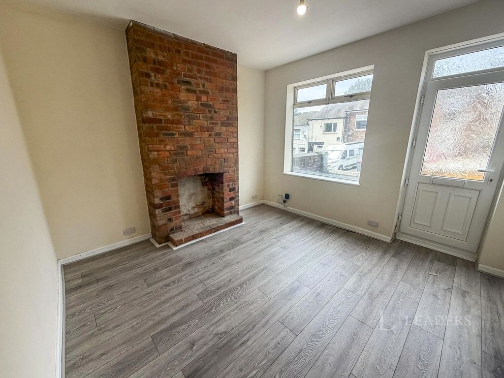 Property photo 3 of 11 Pbox-Img.Jpg