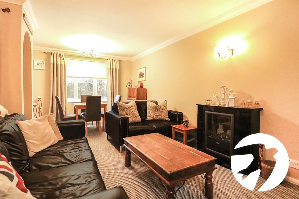 Property photo 3 of 14 Picture No. 12