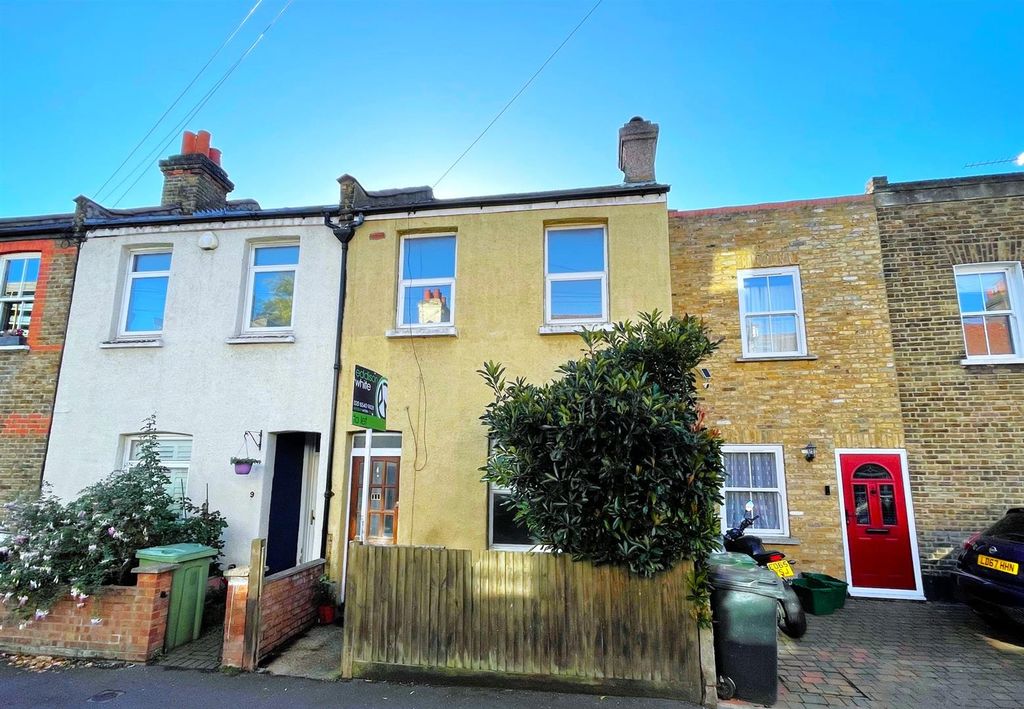 Property photo 1 of 12 Front.Jpg