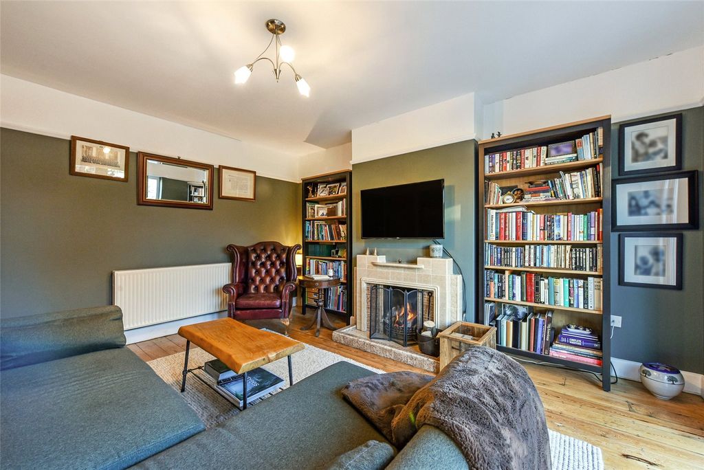 Property photo 3 of 12 Sitting Room