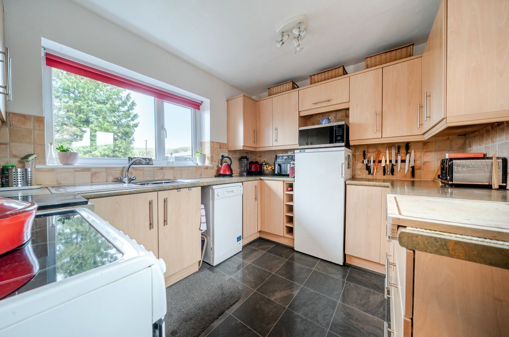 Property photo 2 of 21 1386407-4-6932Ba8...