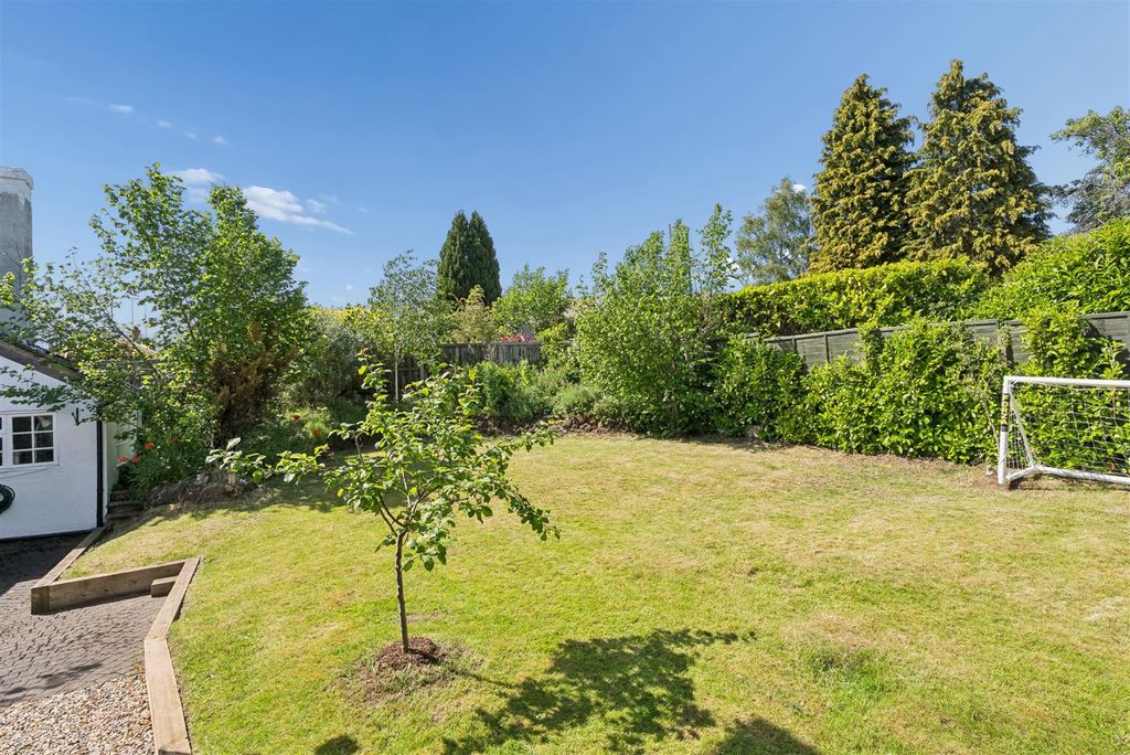Additional image 14 of 5 bed detached house for saleHeath Road, Leighton Buzzard, Bedfordshire LU7