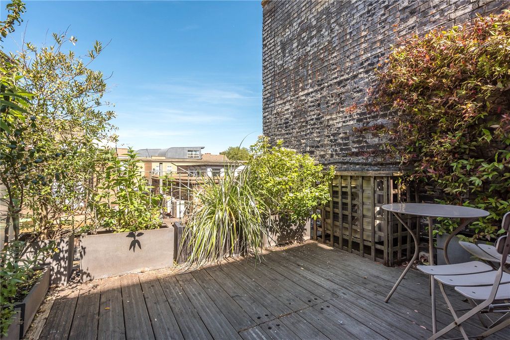 Property photo 1 of 11 Picture No. 25