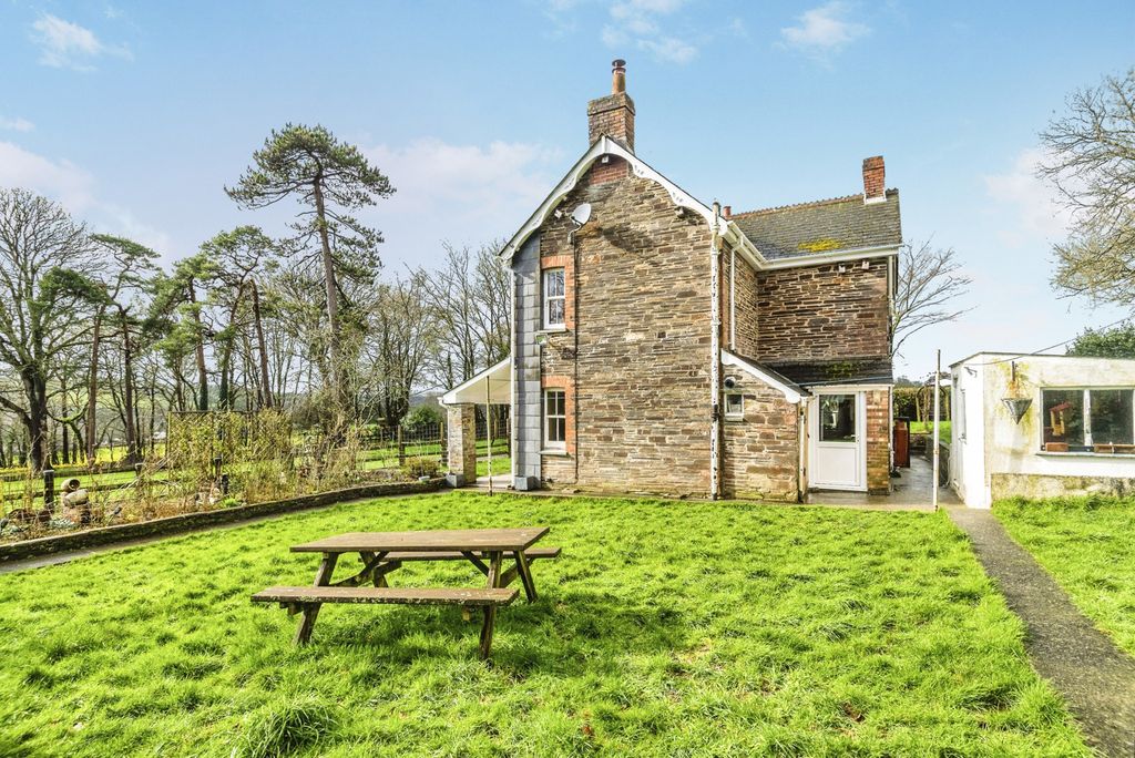 Property photo 2 of 27 Pbox-Img.Jpg