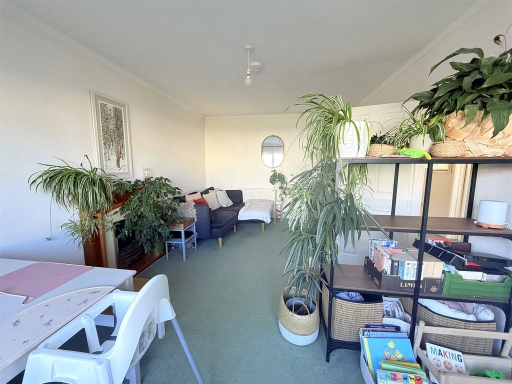 Property photo 2 of 18 Picture No. 22