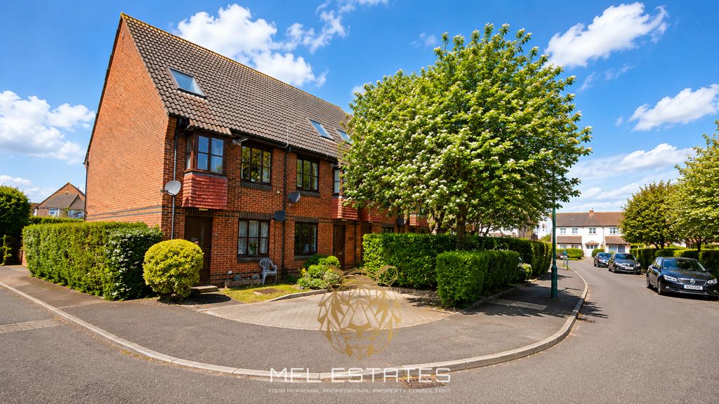 Property photo 1 of 5 1 Bedroom Ground Floor Maisonette For Sale In Cheam, Sutton Sm1 | Quiet Cul De Sac Location | Mfl Estates