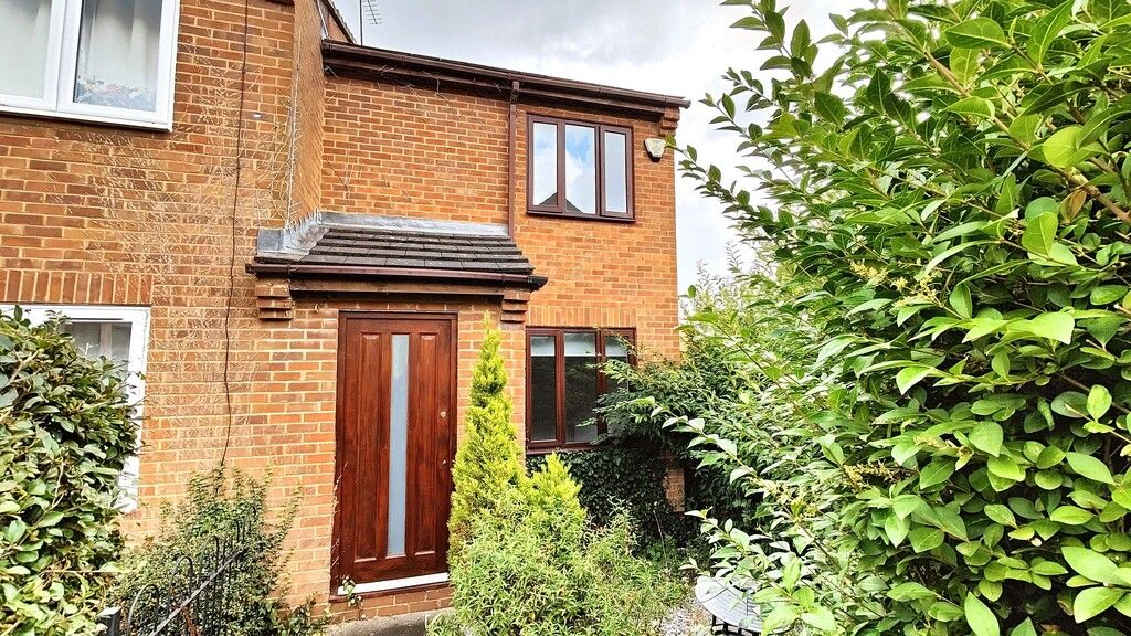Property photo 2 of 12 108 Lettings