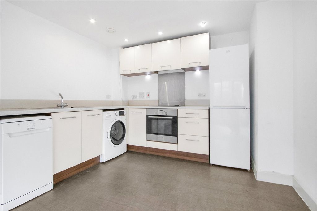 Property photo 2 of 11 Picture No. 09