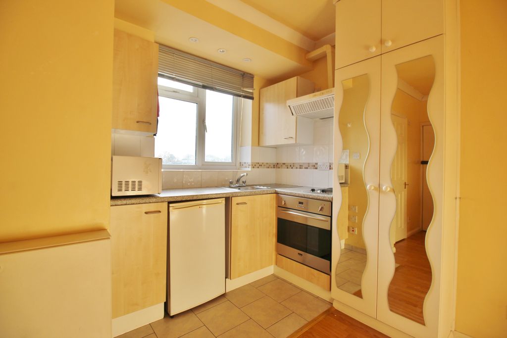 Property photo 3 of 5 Open-Plan Kitchen