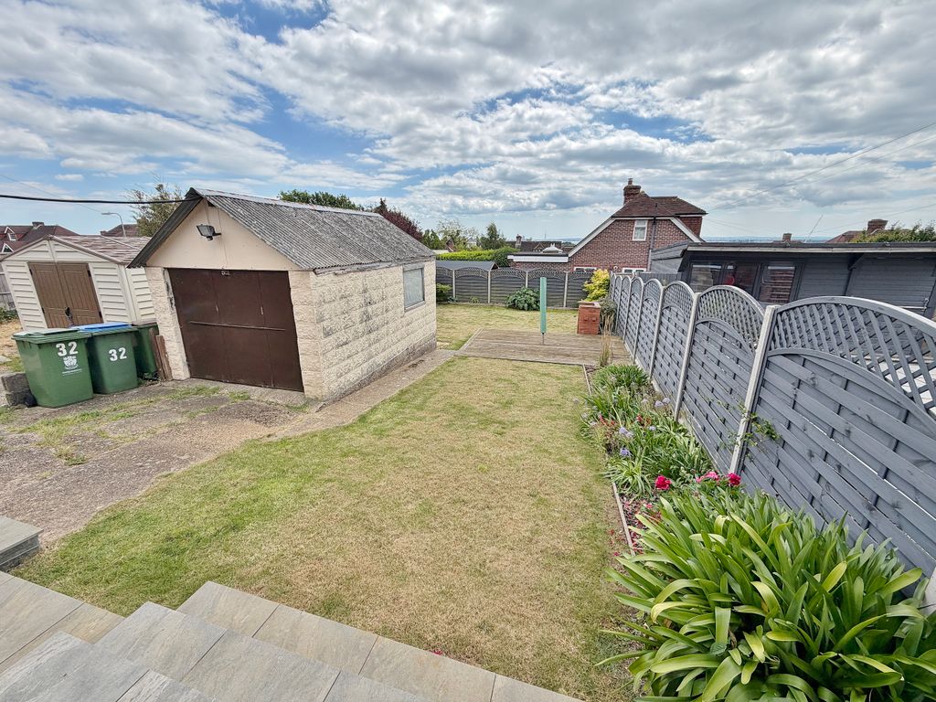 Property photo 2 of 24