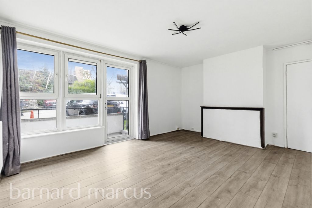 Property photo 1 of 9 Reception Room