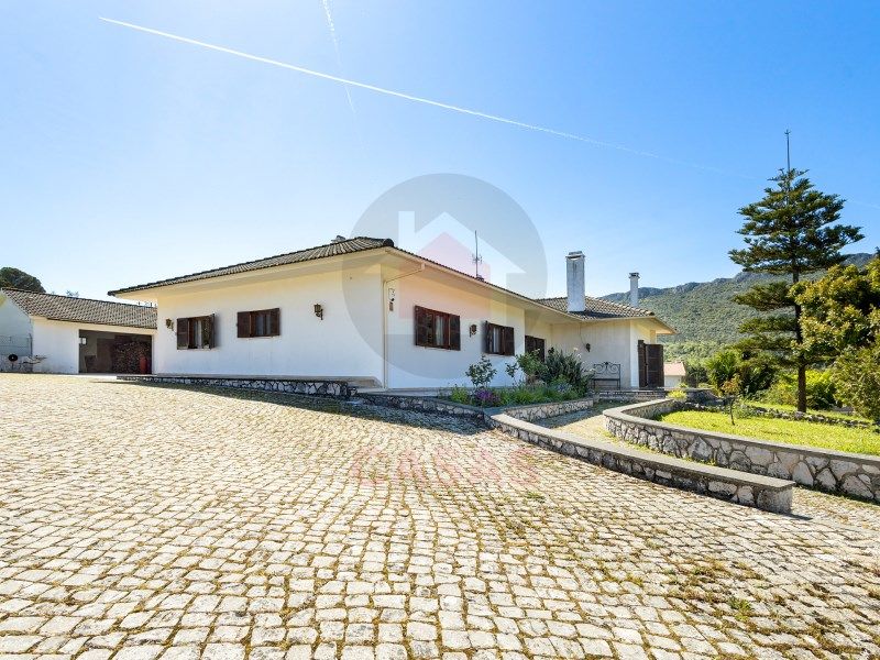 Property photo 2 of 29