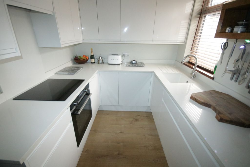 Property photo 2 of 13 Kitchen