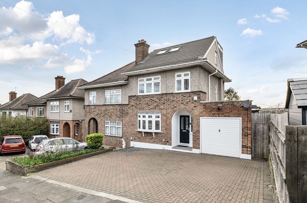 Property photo 1 of 20