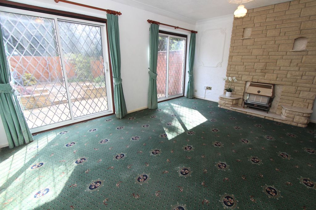 Property photo 3 of 20